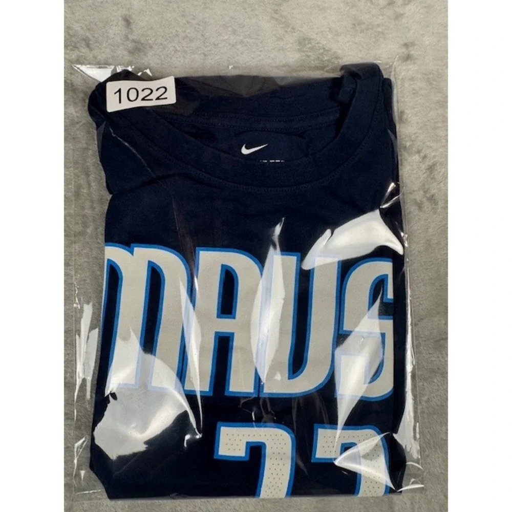 Nike T-Shirt Mens XL Luka Doncic 77 Dallas Mavericks Navy Blue Dri-FIT‎ NBA Tee